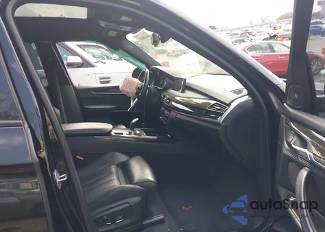 2015 BMW X5 xDrive35I z USA, uszkodzony, nr VIN 5UXKR0C55F0K54705